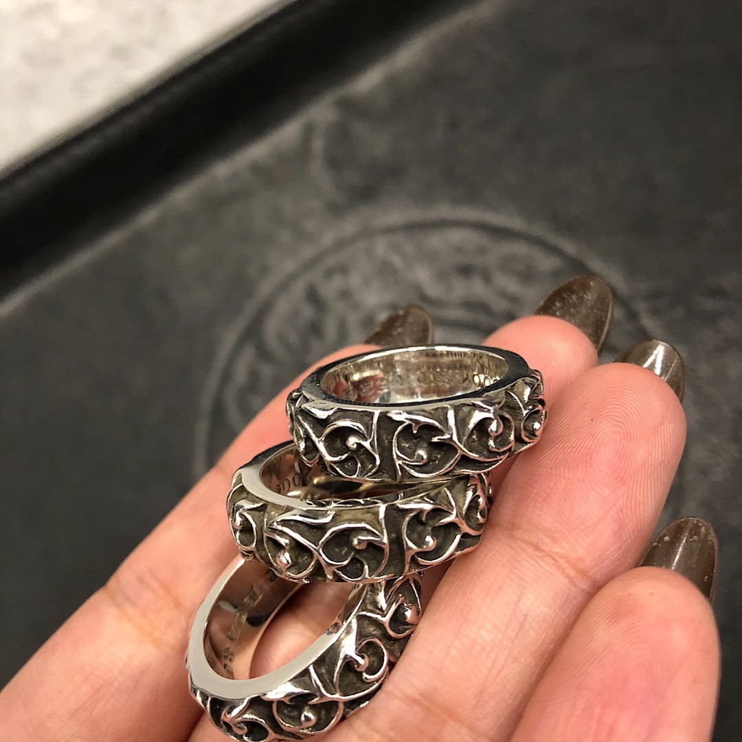 Chloe (ring)