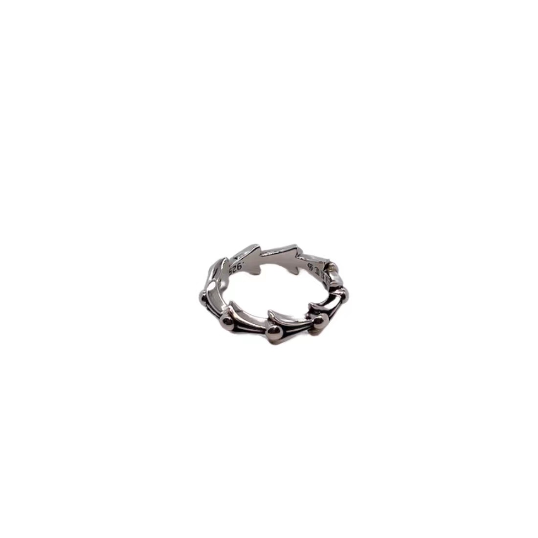 Chloe (ring)