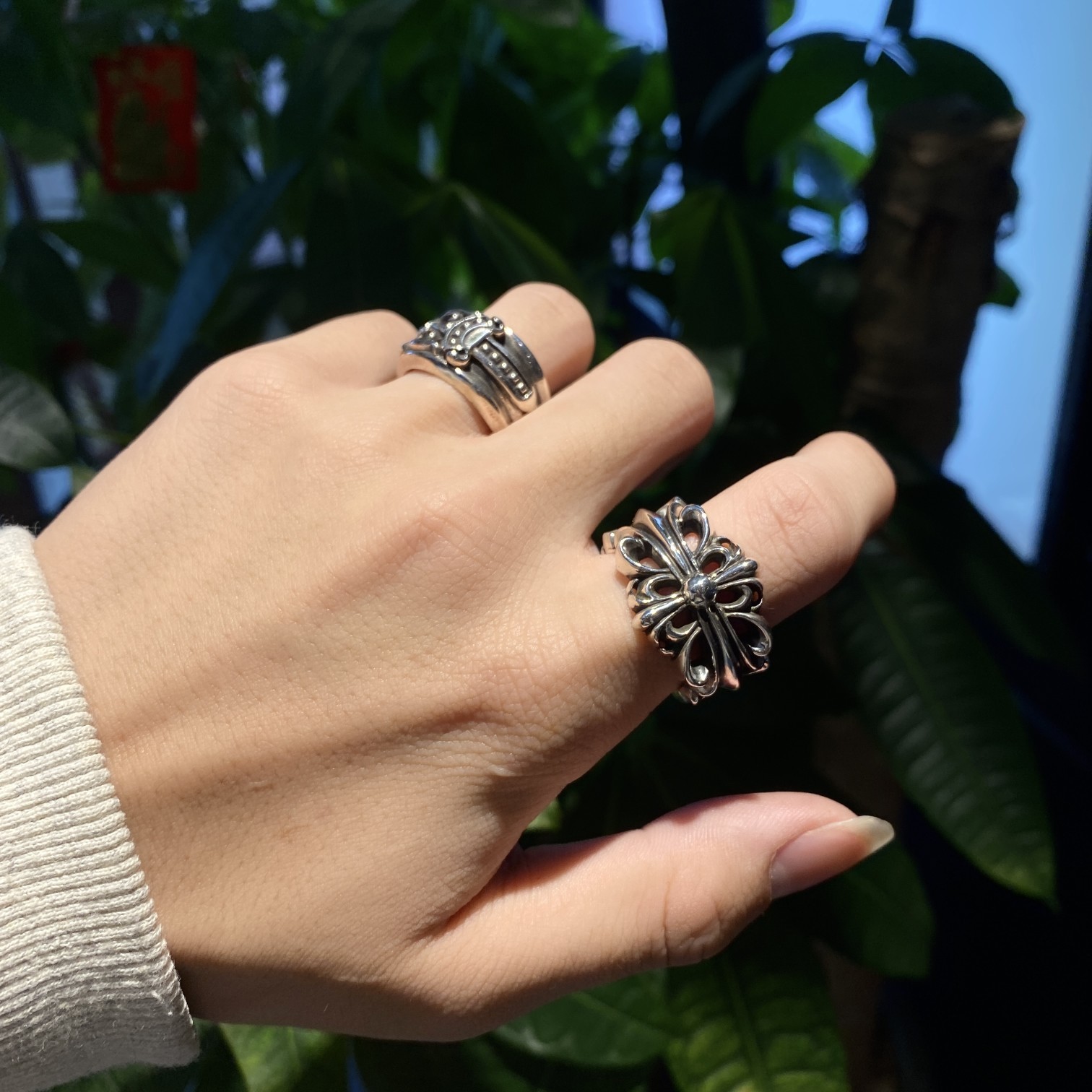 Chloe (ring)