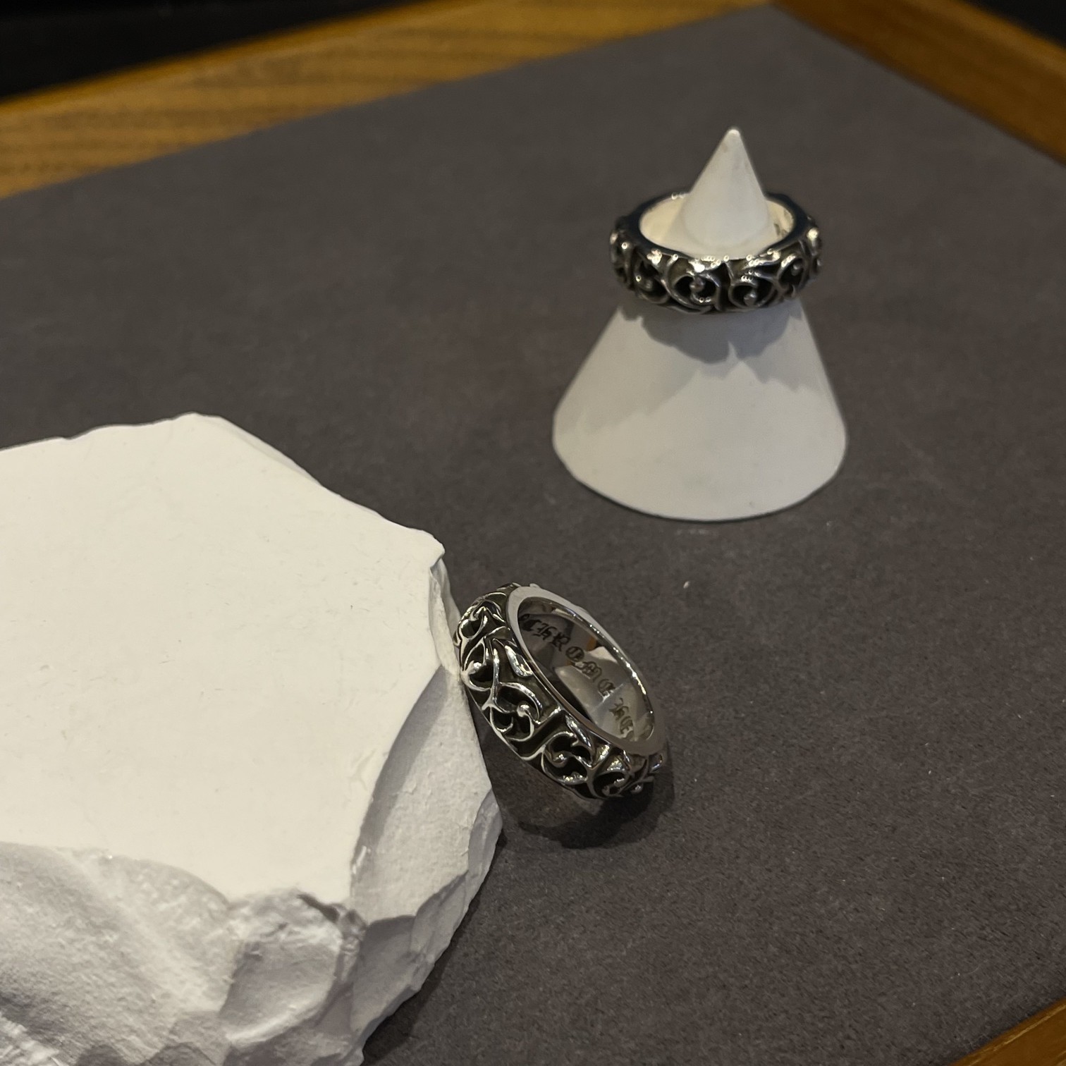 Chloe (ring)