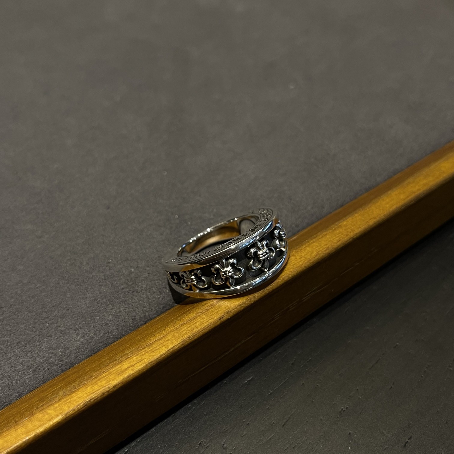 Chloe (ring)