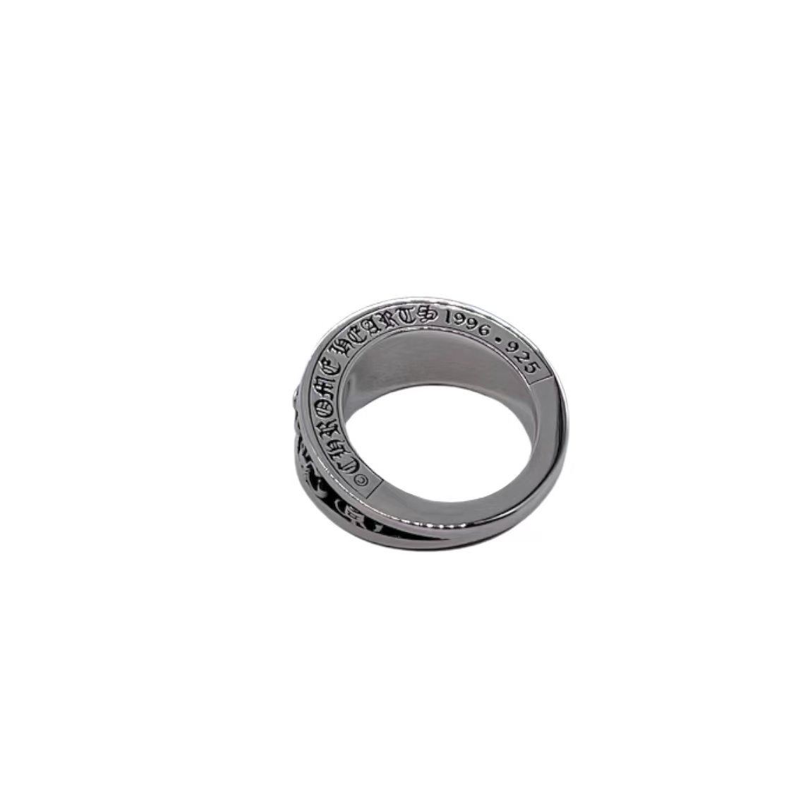 Chloe (ring)