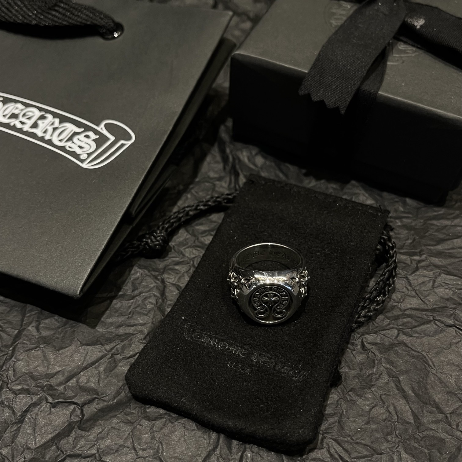Chloe (ring)
