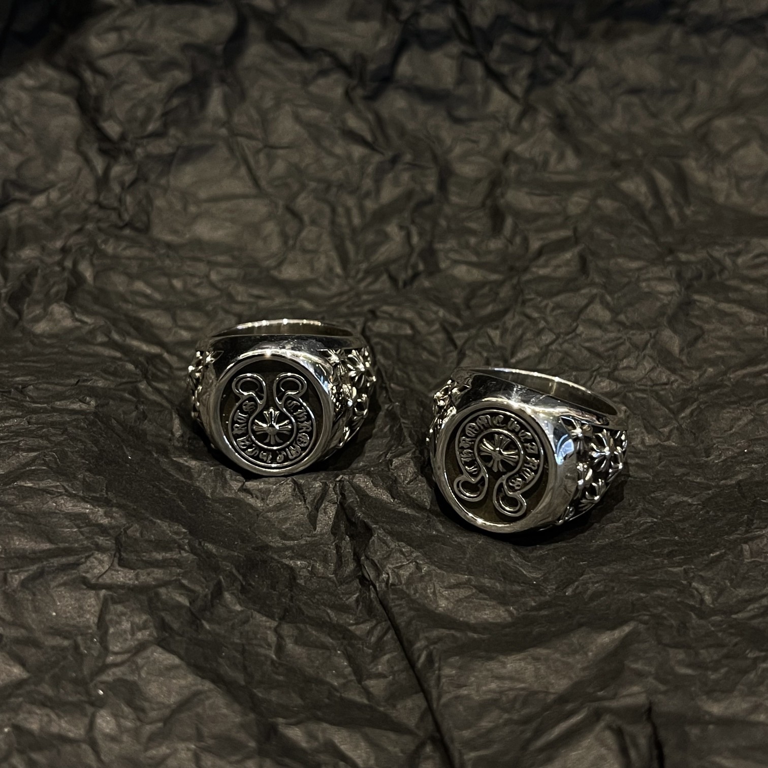 Chloe (ring)