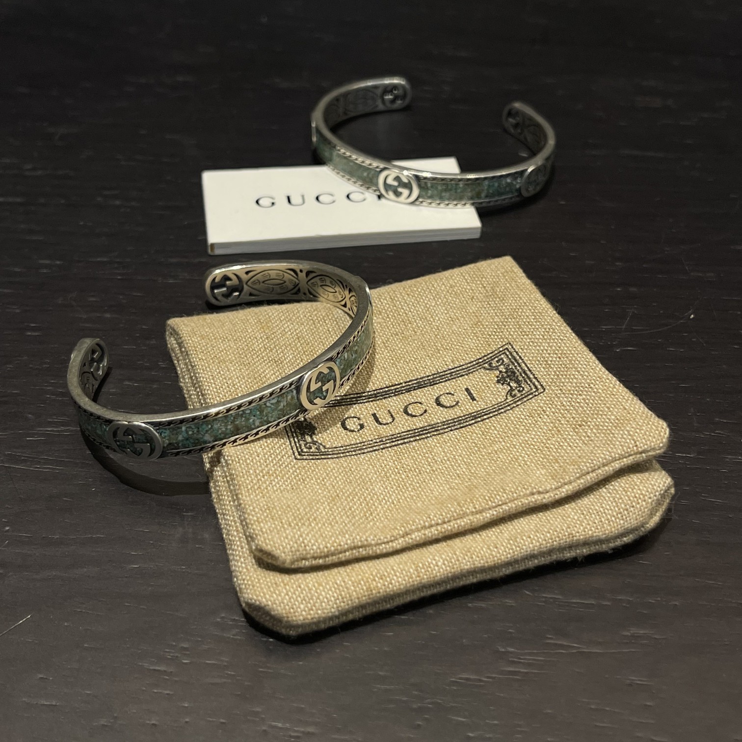Gucci turquoise bracelet with a circle design