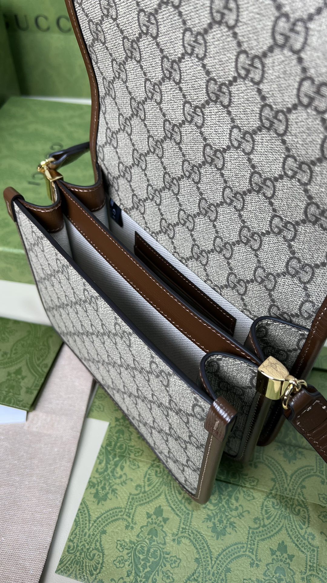 Gucci Messenger Bag