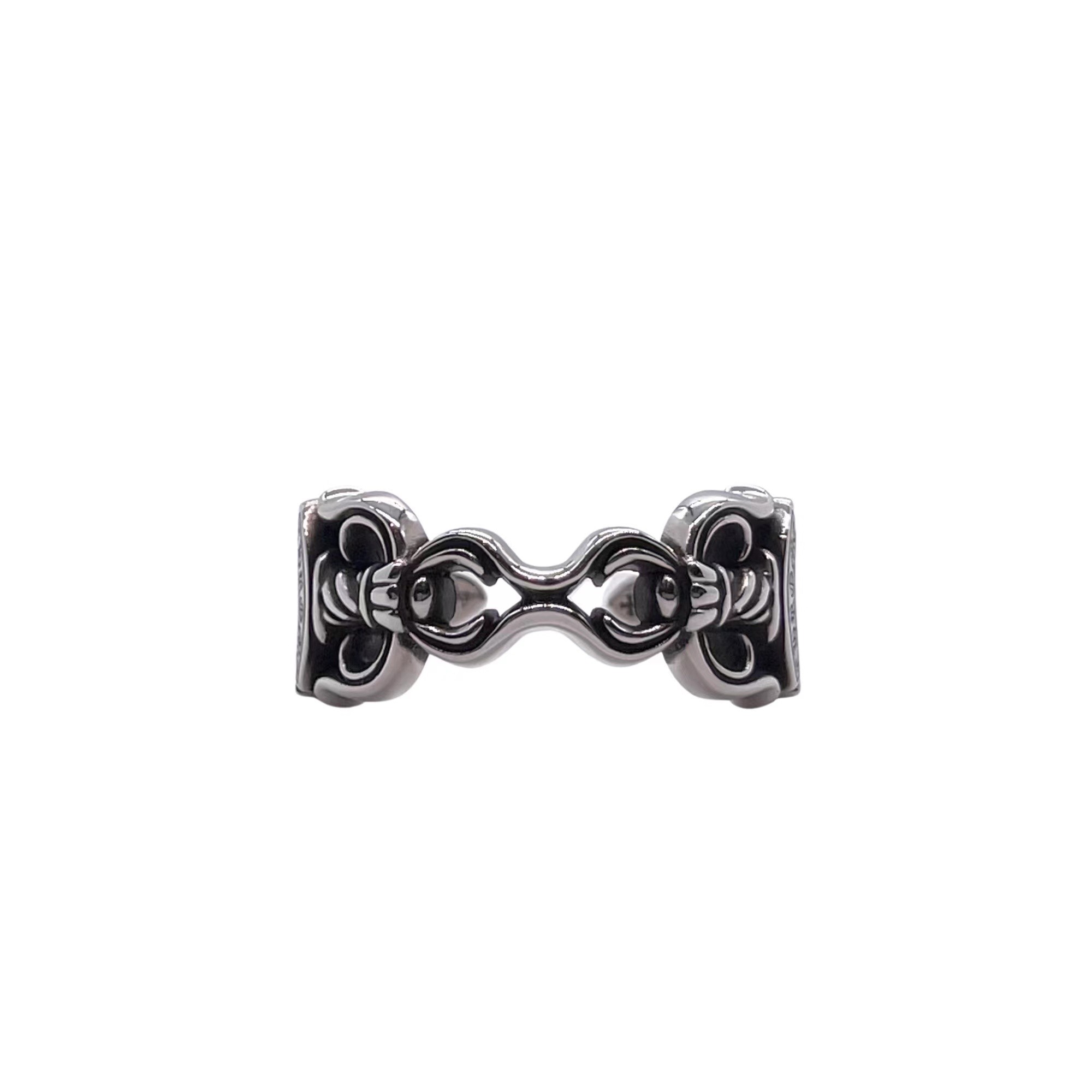 Chloe (ring)