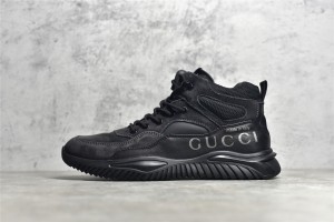 黑色GUCCI高帮运动鞋