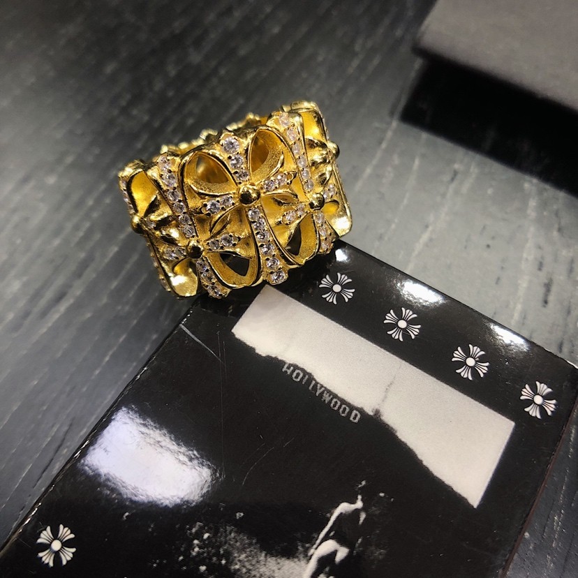 Chloe (ring)