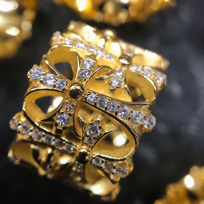 Chloe (ring)