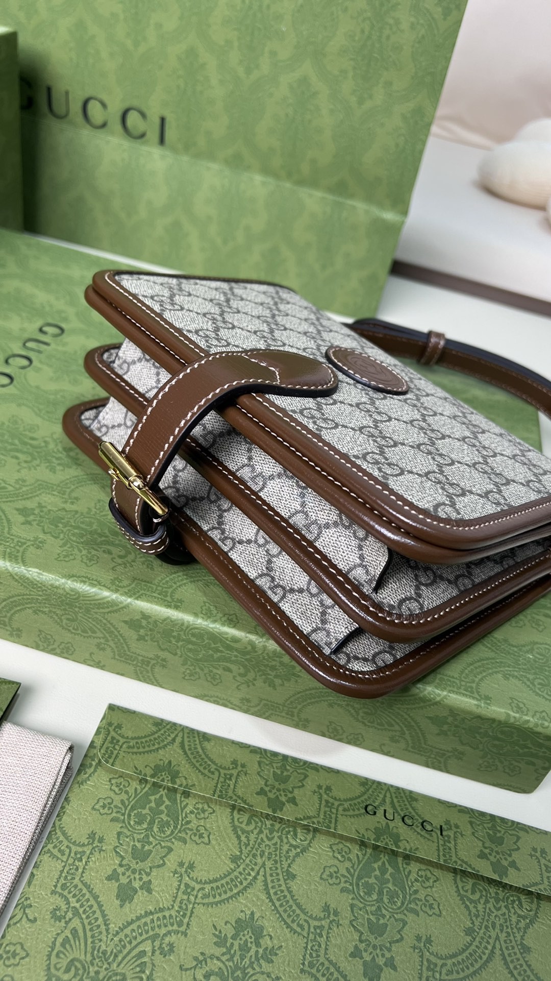 Gucci Messenger Bag