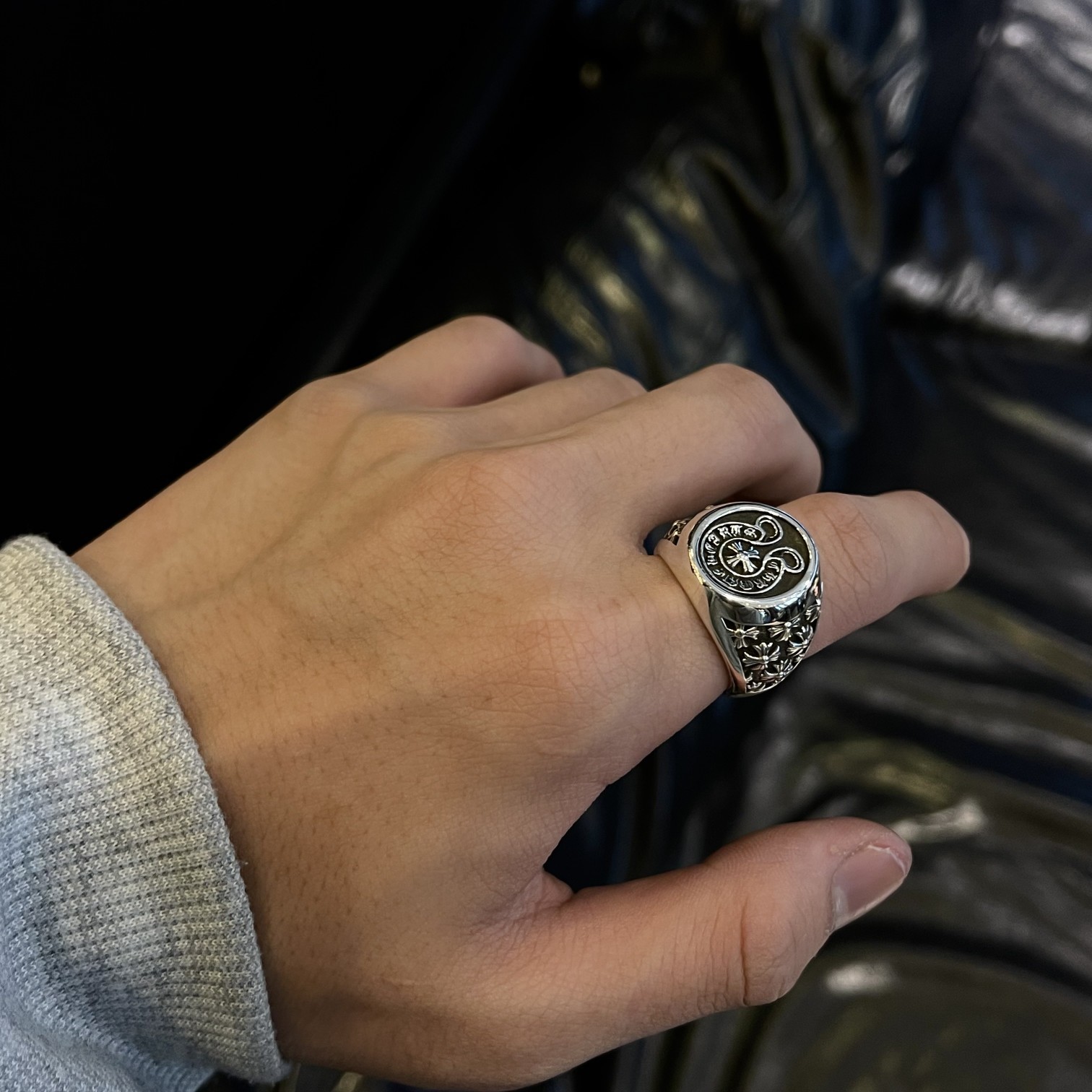Chloe (ring)