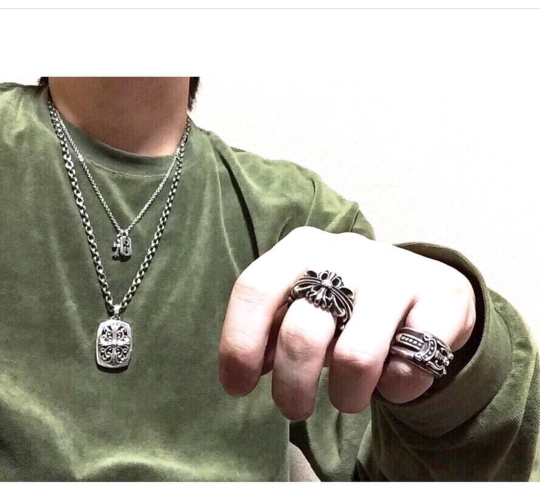 Chloe (ring)