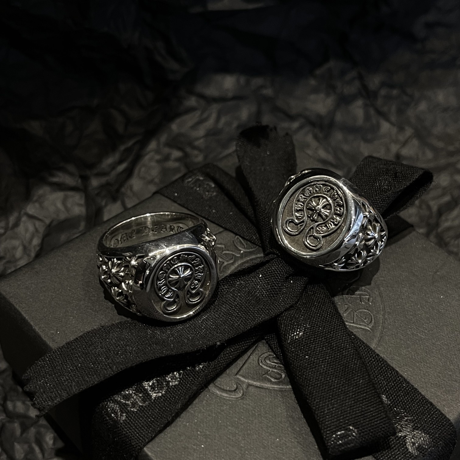 Chloe (ring)