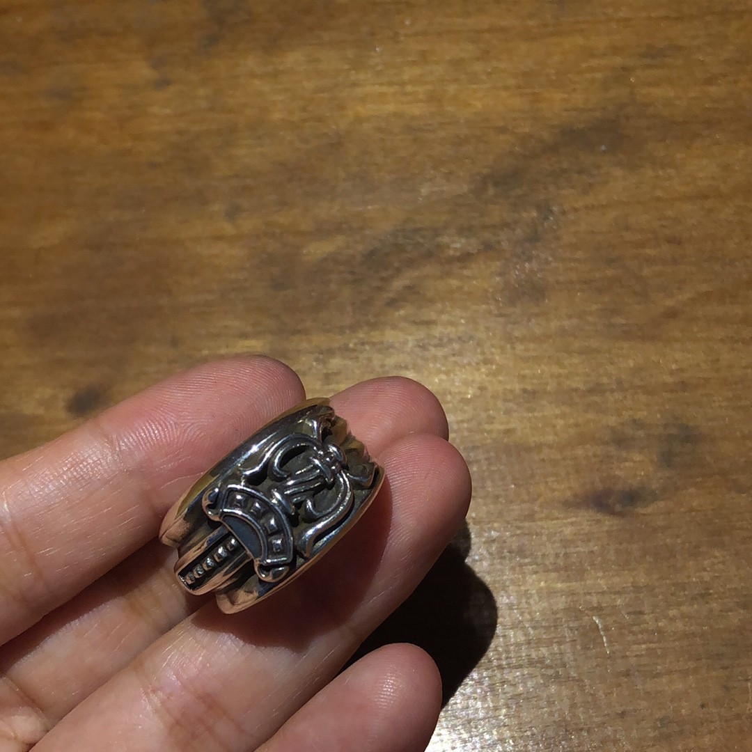 Chloe (ring)