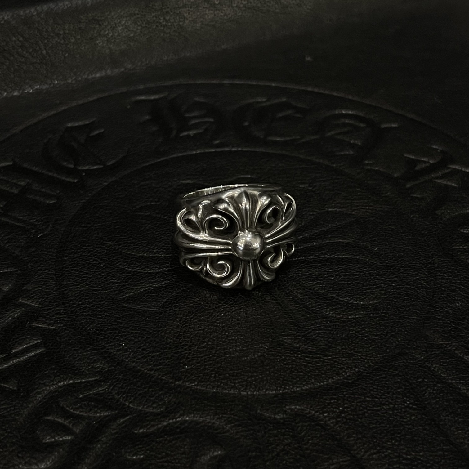 Chloe (ring)
