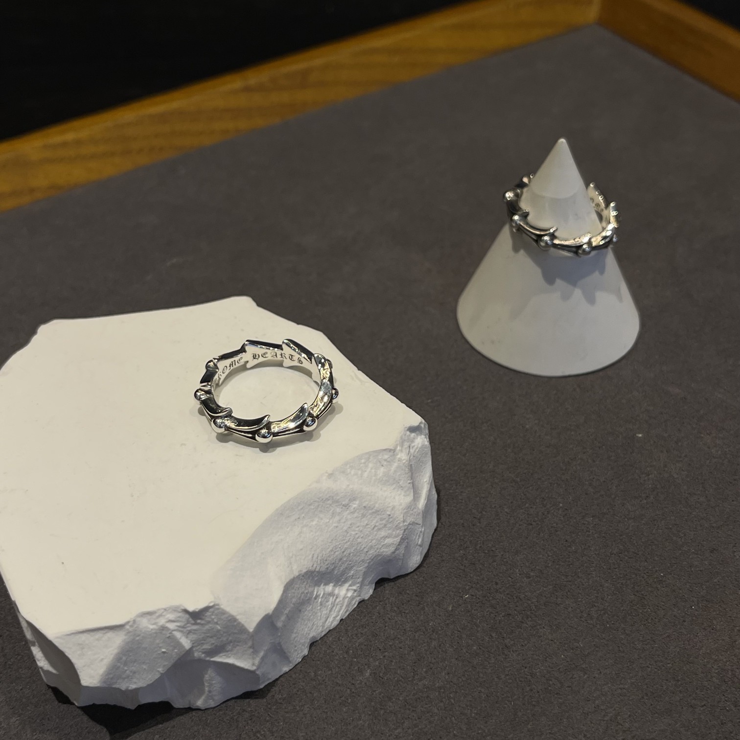 Chloe (ring)