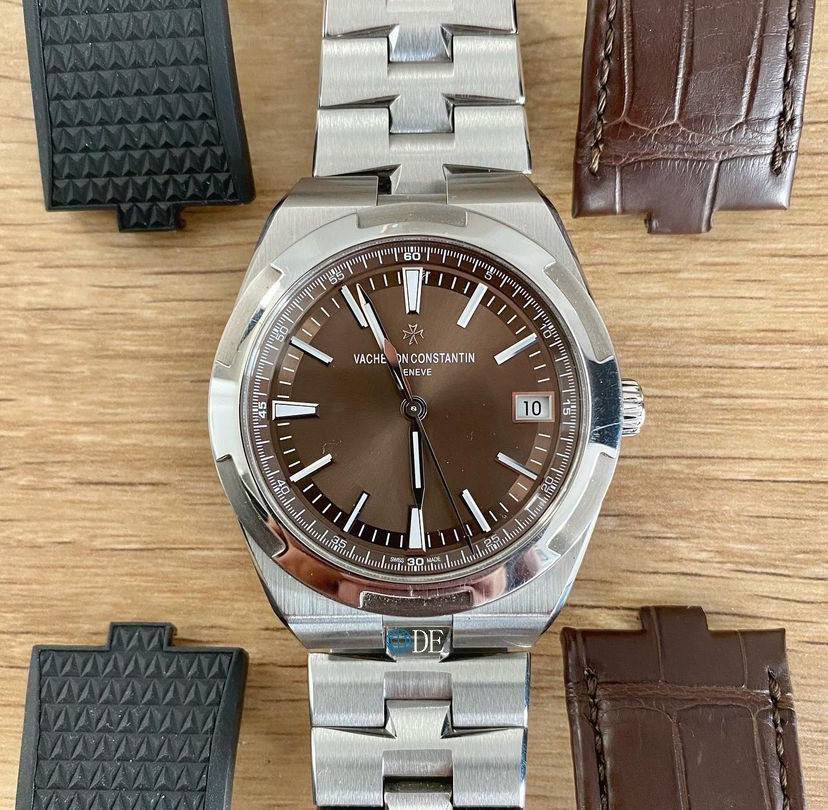 Vacheron Constantin Overseas 2000V/120G-B122 Ultra-thin Series