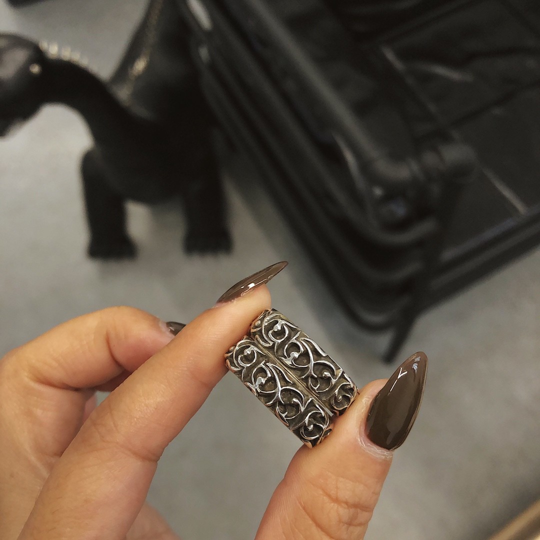 Chloe (ring)