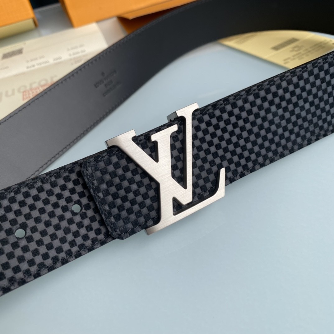 Louis Vuitton men's belt