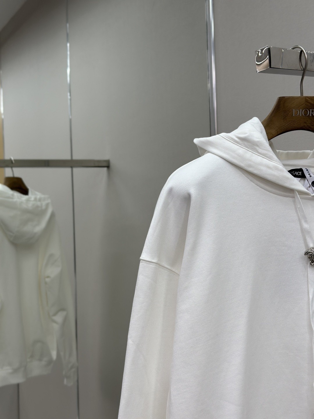 Versace Medusa Head Solid Color Hooded Sweatshirt (White)