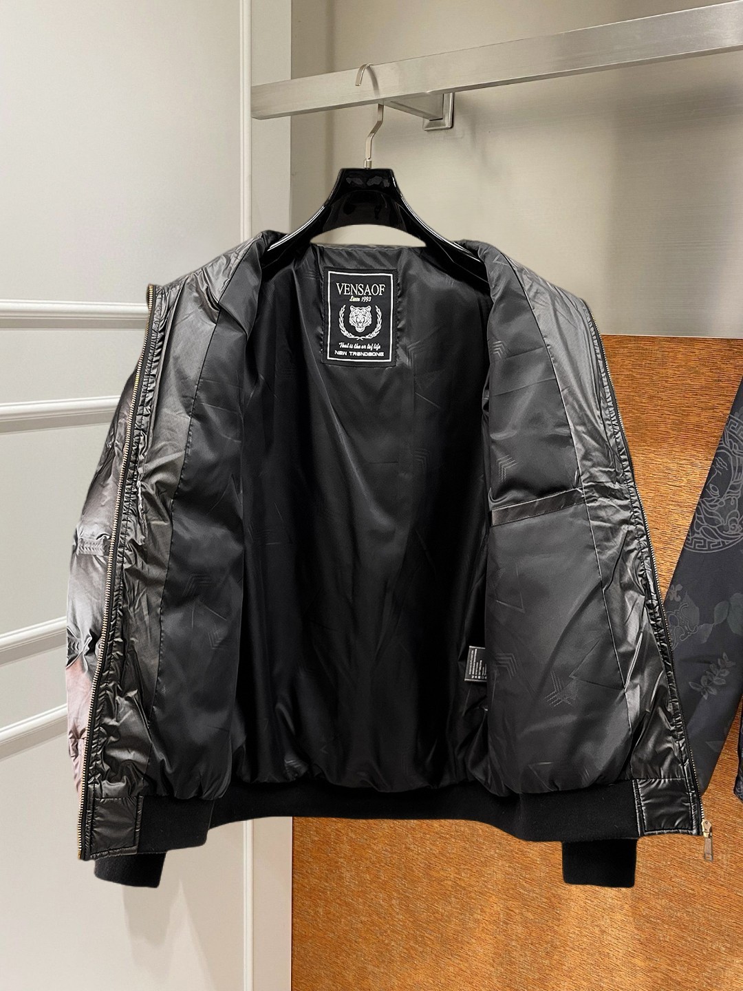 Versace 2025 Fall/Winter New Casual Fashion Down Jacket