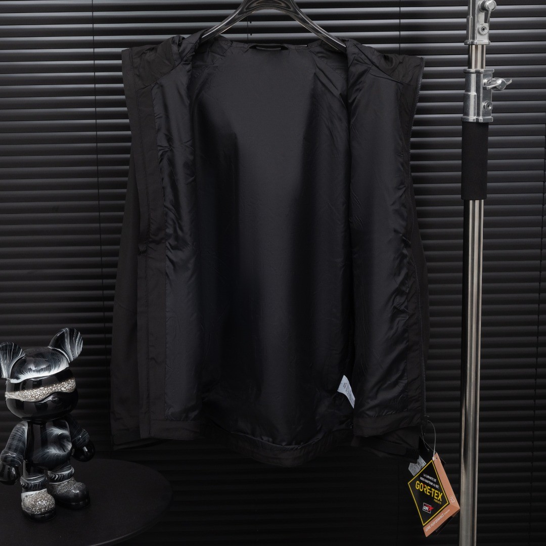 Arc'teryx jacket